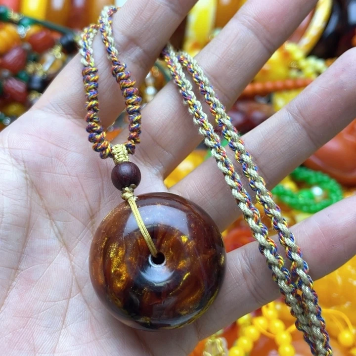 树脂制品76号扣子吊坠