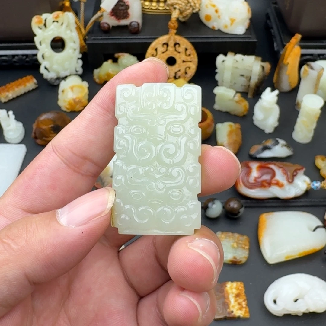 和田玉（糖玉）未镶嵌颈饰