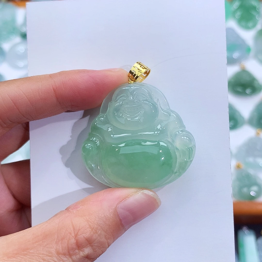 翡翠18K金镶嵌颈饰翡翠吊坠