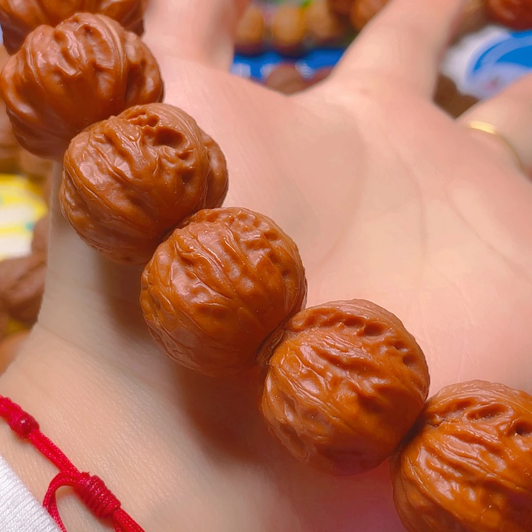 厚***道文玩核桃吊坠京八棱