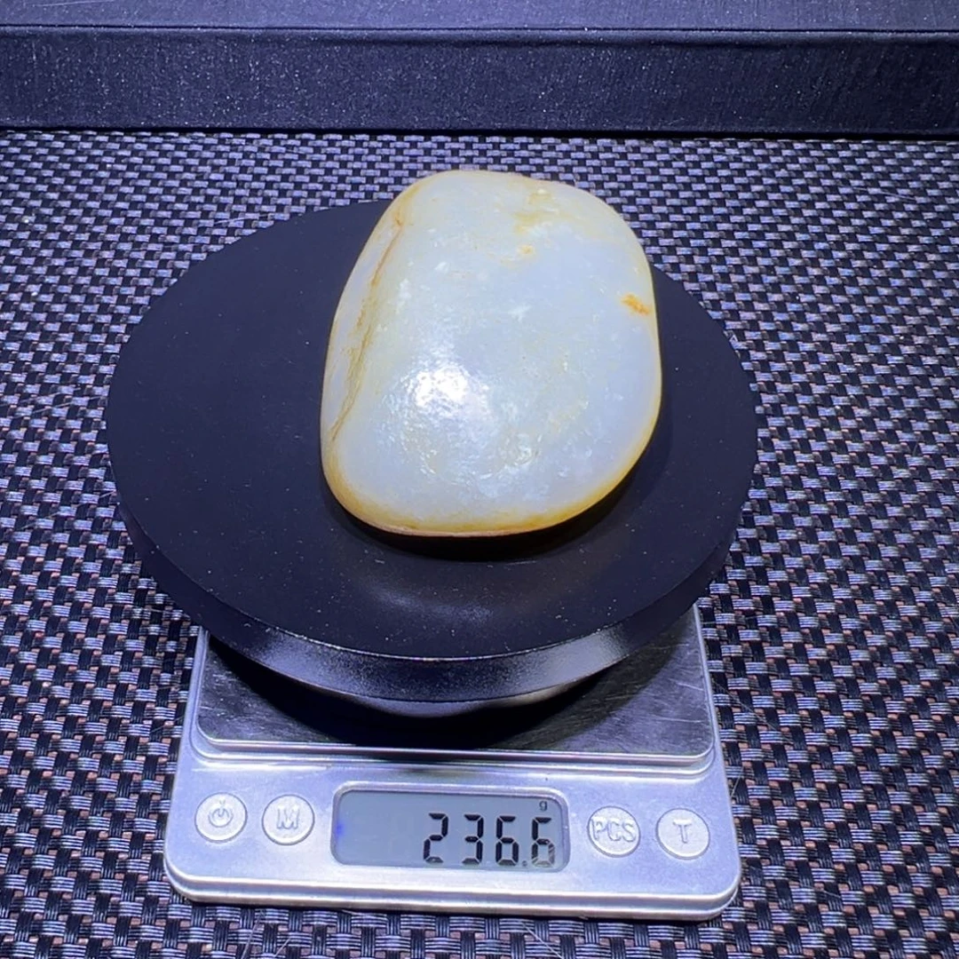 吊坠(不含链)未镶嵌和田玉（子料）236
