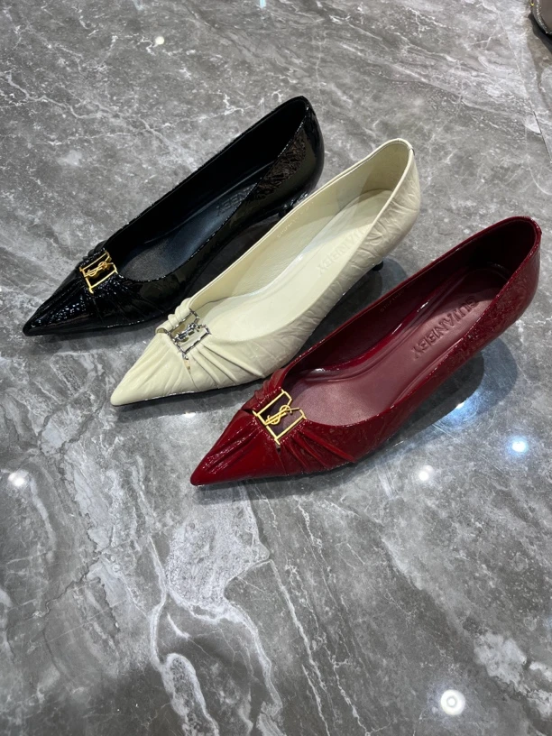 51571-50春季新款胎牛皱漆小中跟单鞋