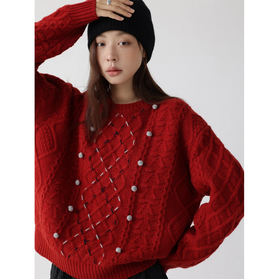 低卡LOWCALORIE‘浮纹秘境’手工勾花双排扣全羊毛圆领套头毛衣