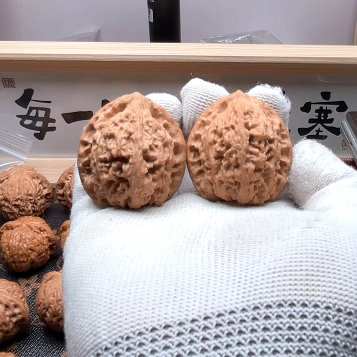 文玩核桃吊坠野生