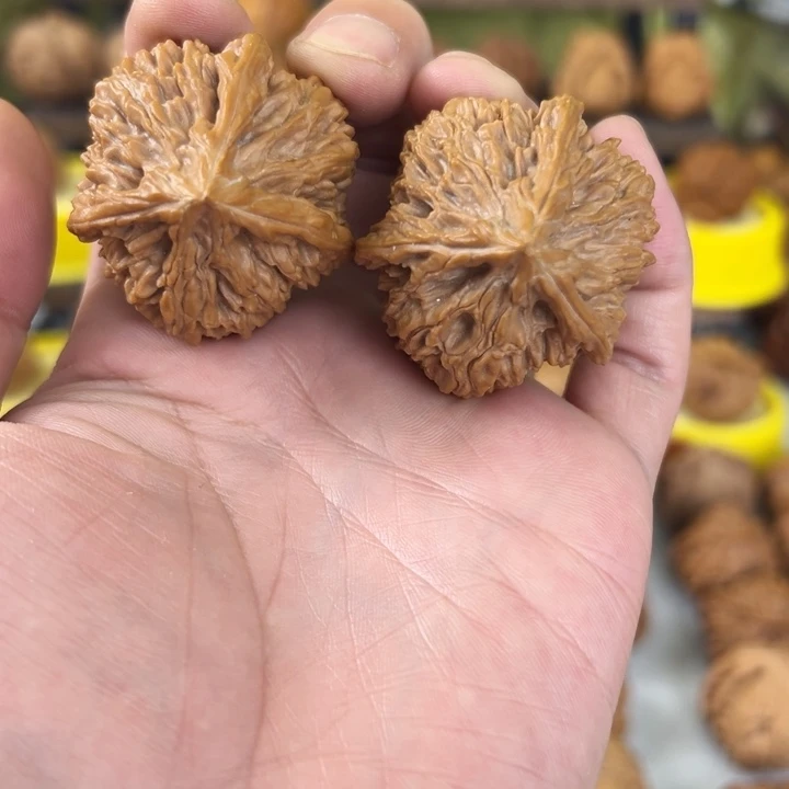 文玩核桃吊坠39全品无修原装玉龙粗筋三棱