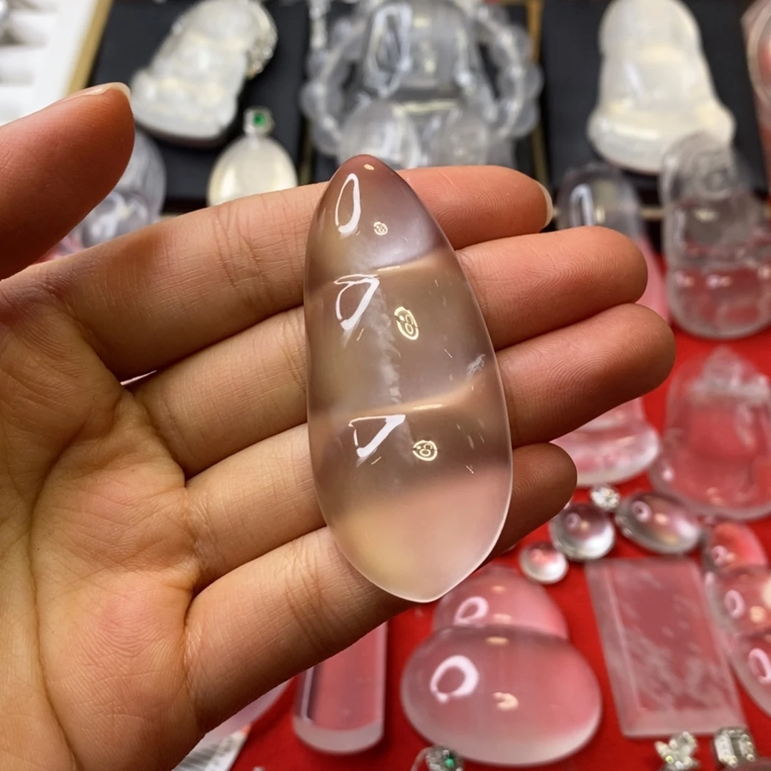 石英质玉未镶嵌吊坠