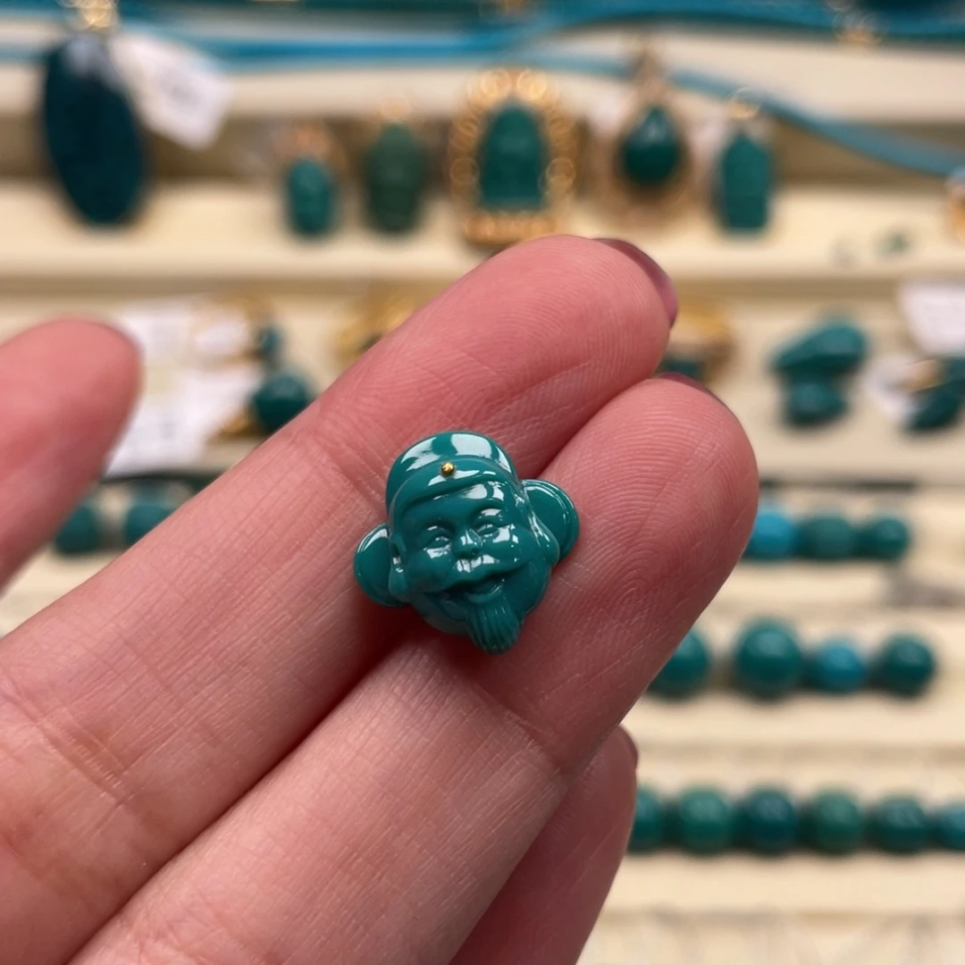 未镶嵌绿松石珠宝奇石侧挂