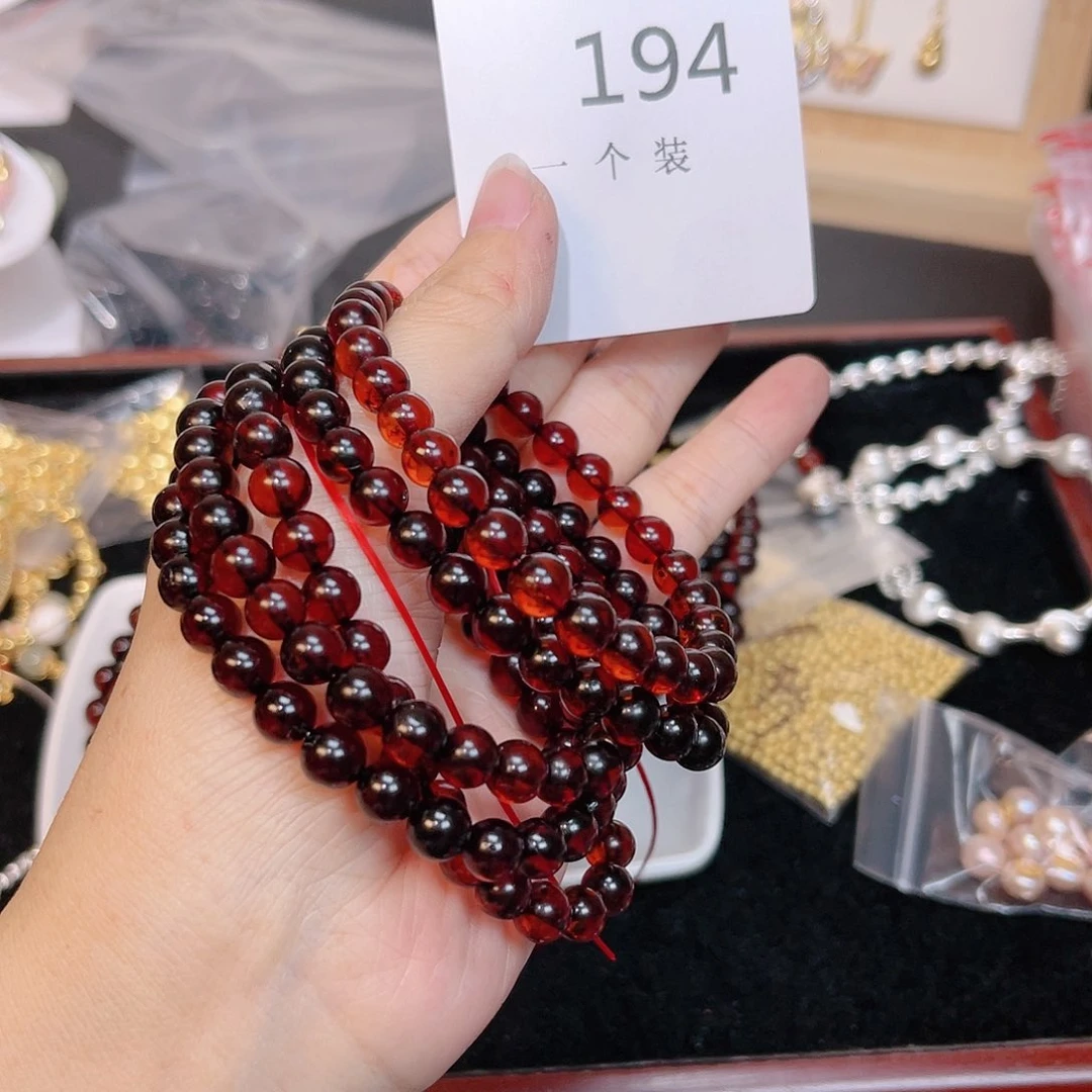 血珀珠宝奇石未镶嵌194