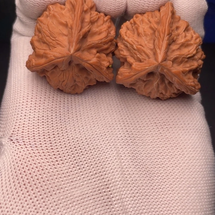 文玩核桃吊坠盘山