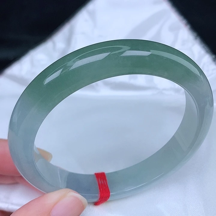 未镶嵌手镯翡翠天然
