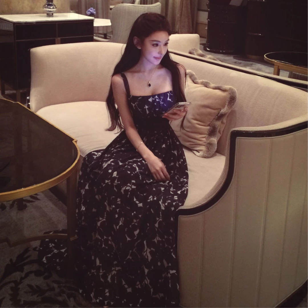 WW定制「繁花曳笺」碎花显瘦气质时尚法式百搭收腰小众设计感连衣裙