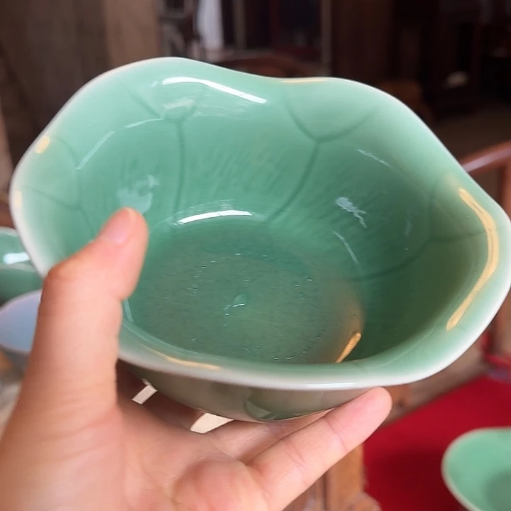 青瓷哈哈哈哈哈哈哈哈哈哈哈哈哈