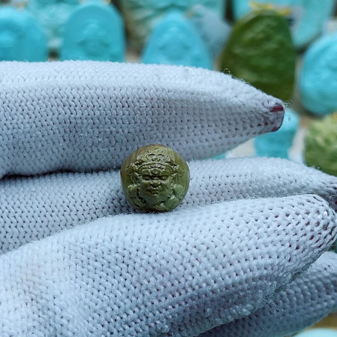 绿松石未镶嵌珠宝奇石10.7m