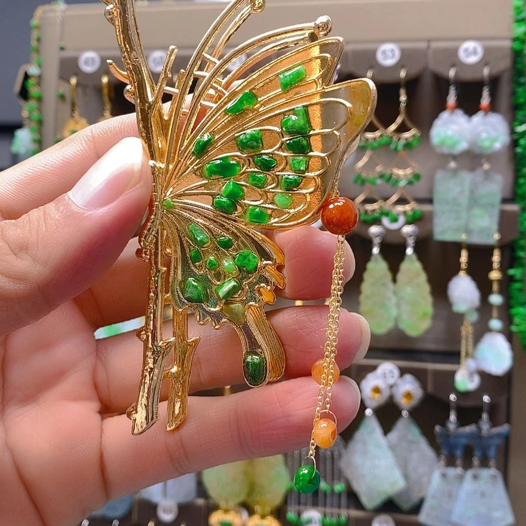 未镶嵌翡翠耳饰翡翠