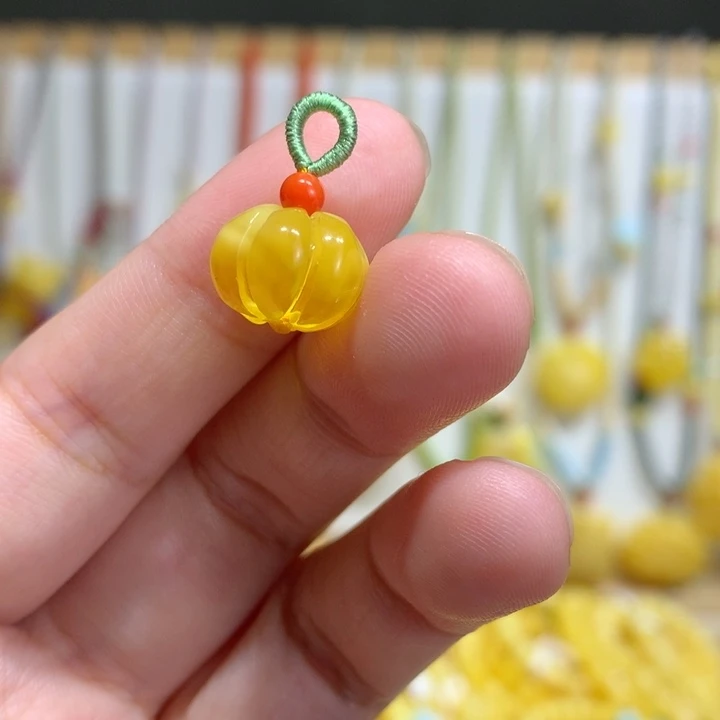 裸石琥珀未镶嵌配饰