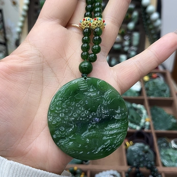 和田玉未镶嵌颈饰