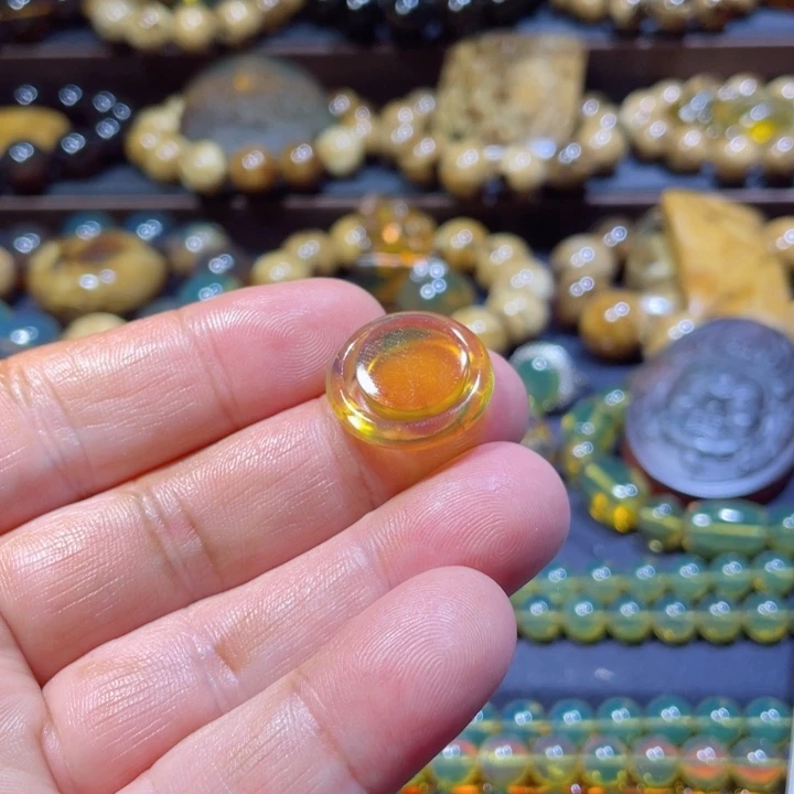 琥珀手链未镶嵌?****飘