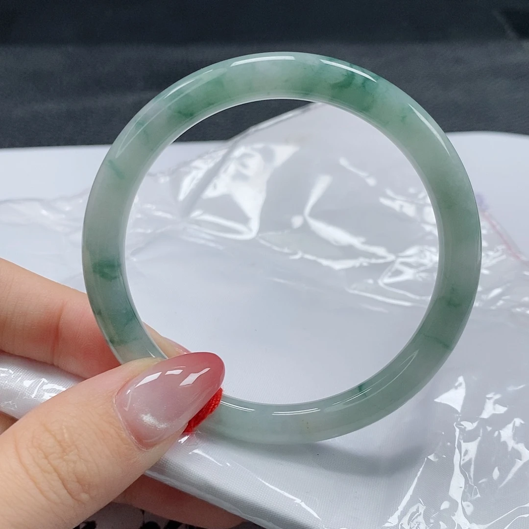 【闪购商品】翡翠手镯（圆镯）未镶嵌677号