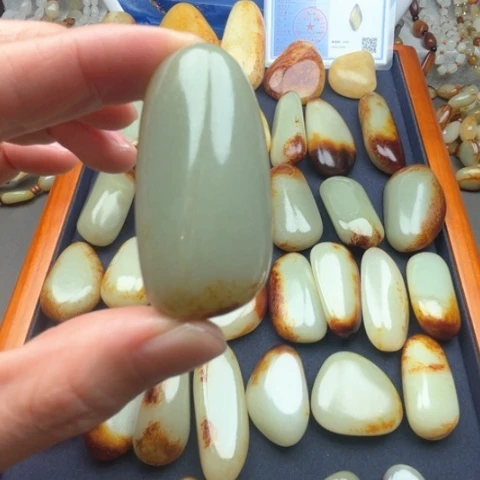 和田玉颈饰未镶嵌@****店