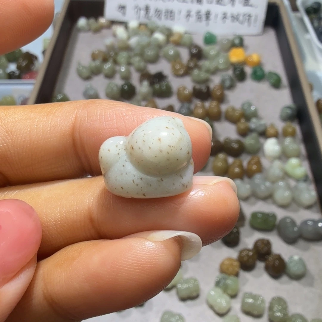 和田玉未镶嵌珠宝奇石