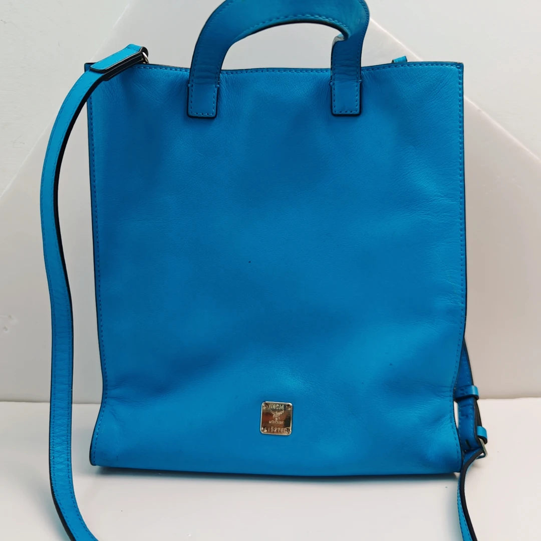 95新 MCM mcm蓝色竖版单肩包
