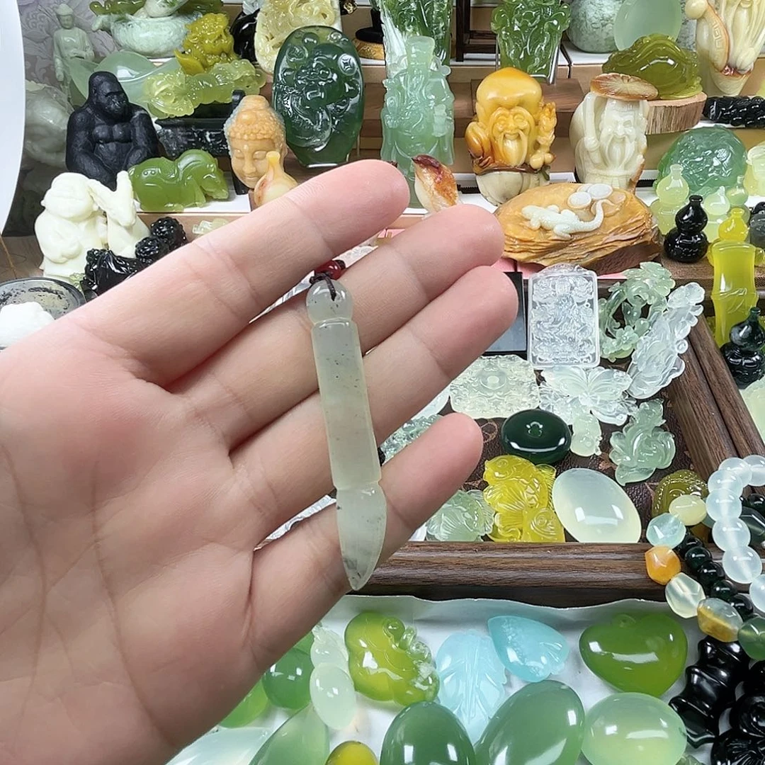 未镶嵌岫玉吊坠(不含链)