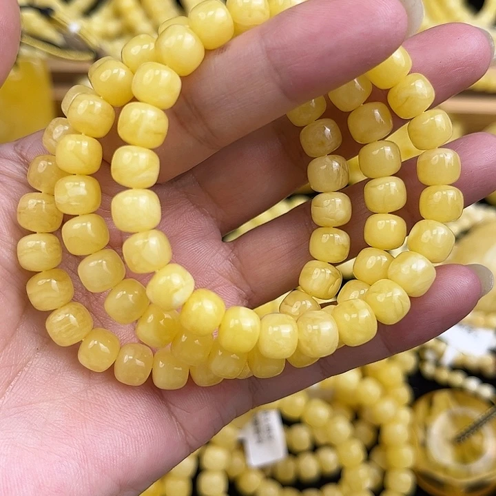 琥珀未镶嵌颈饰琥珀，多样性发样其一