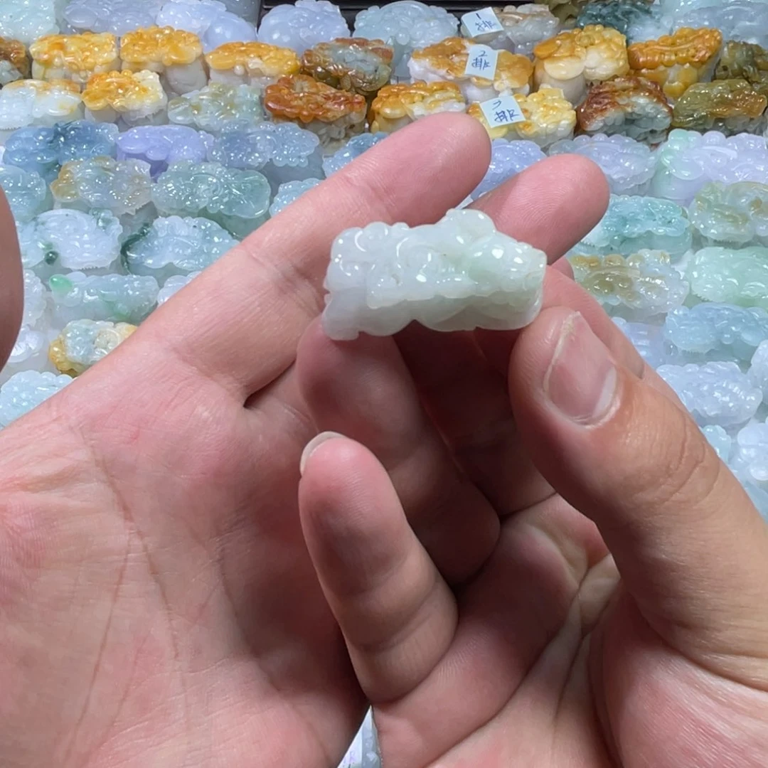 翡翠未镶嵌颈饰天然