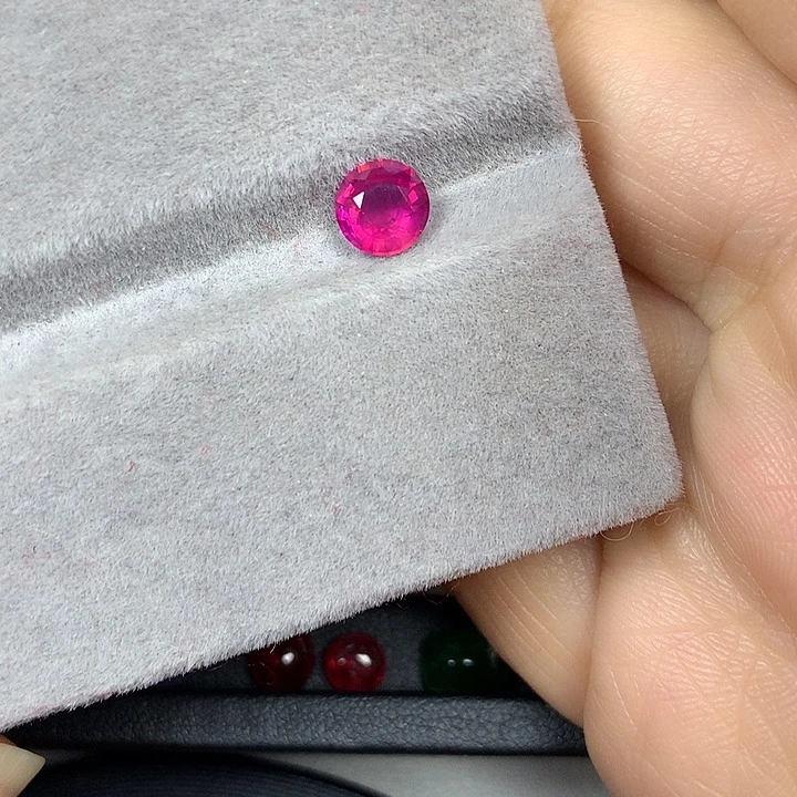 蓝宝石裸石1.18ct无烧热粉色粉蓝宝吉尔德