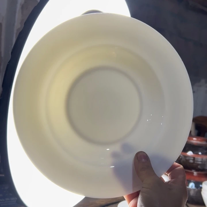 库存尾货骨瓷草帽盘一对口径23