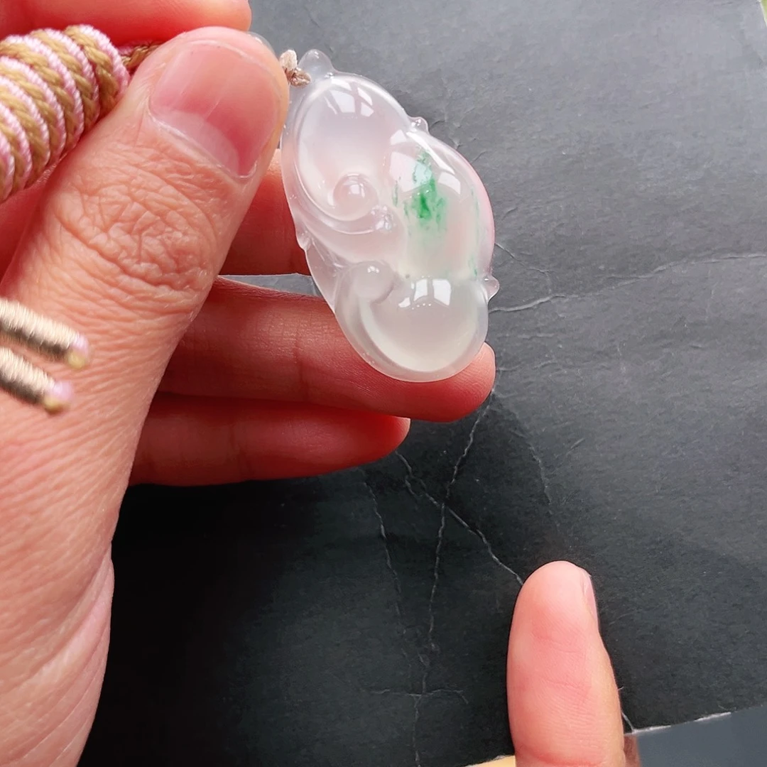 石英质玉未镶嵌吊坠(不含链)如意