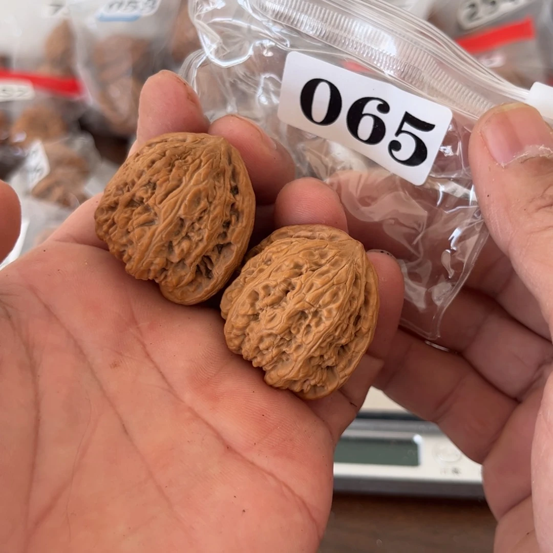 吊坠文玩核桃三*石密纹