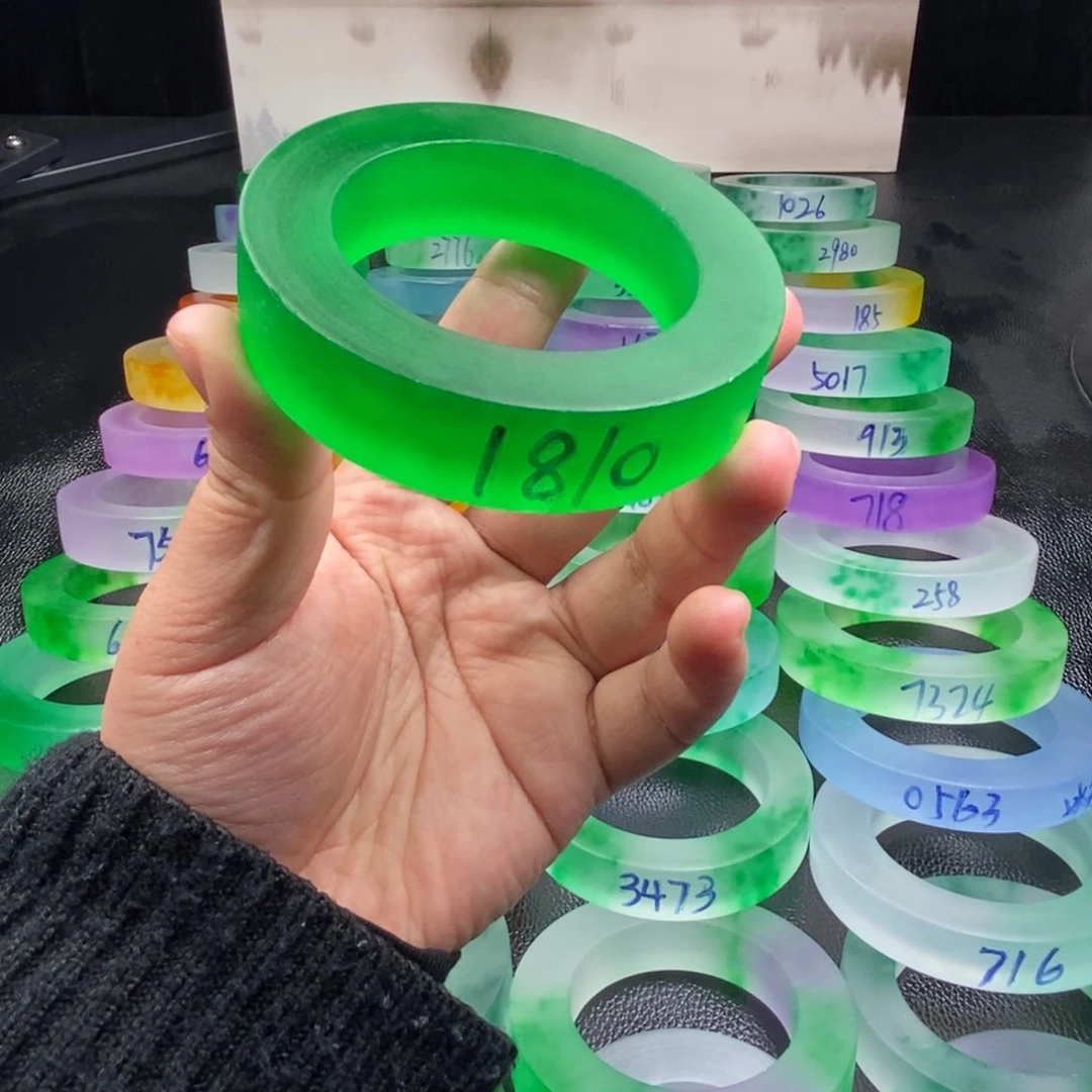 铁***）玉百搭时尚独龙翠手镯