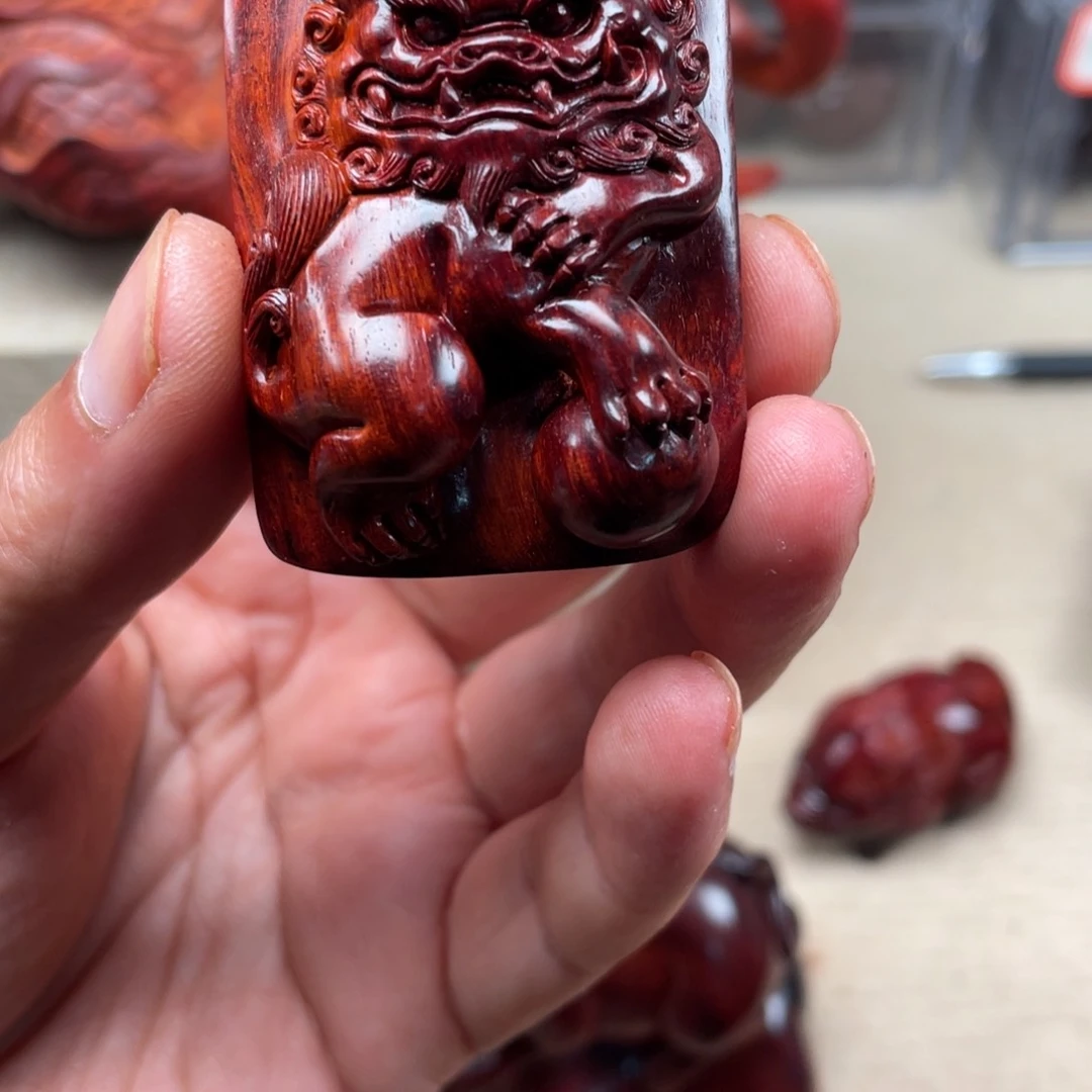 檀香紫檀（小叶紫檀）树*熊