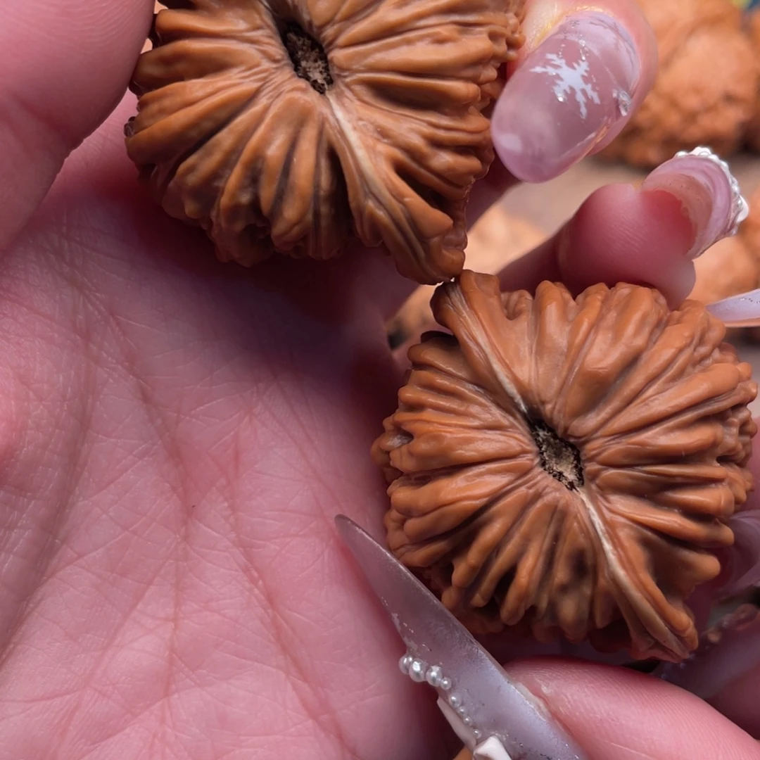 爱***伴文玩核桃把件全品汉高楼43