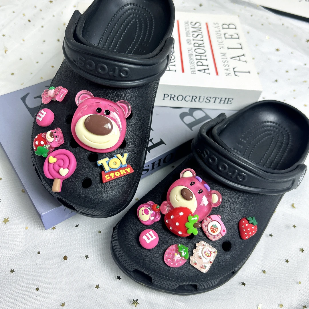 爱吃草莓的草莓熊，原创草莓熊洞洞鞋花鞋扣可拆卸配件配饰.不含鞋