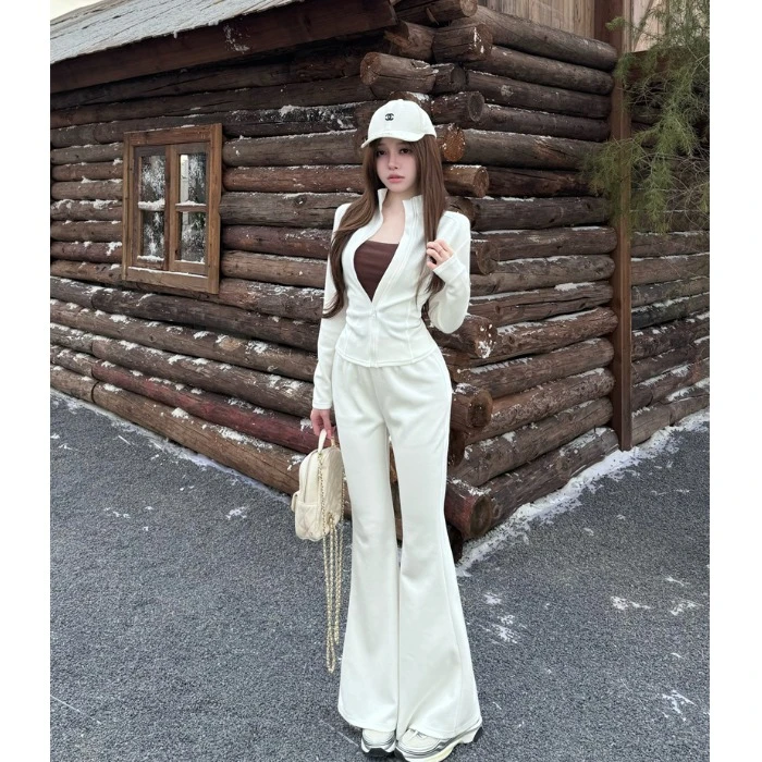 休闲运动套装修身立领瑜伽服开衫外套女秋季白色微喇叭长裤两件套