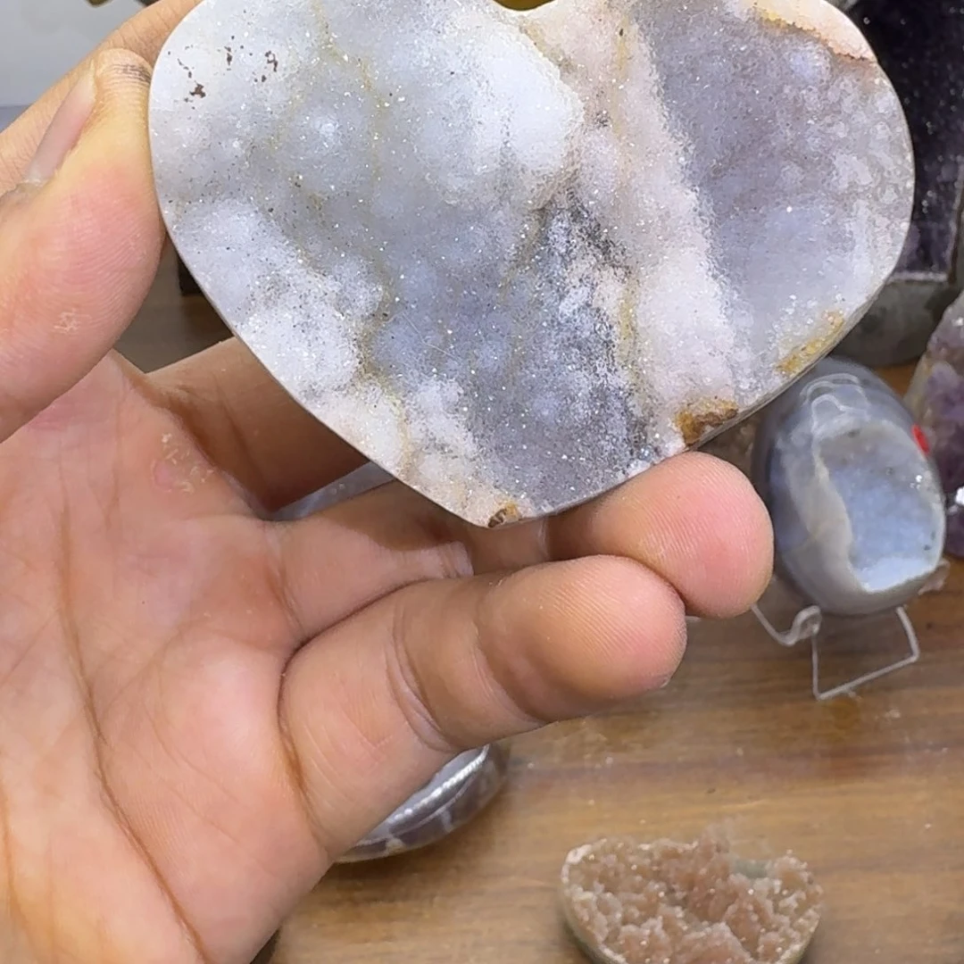 未镶嵌水晶大型摆件（非配饰）