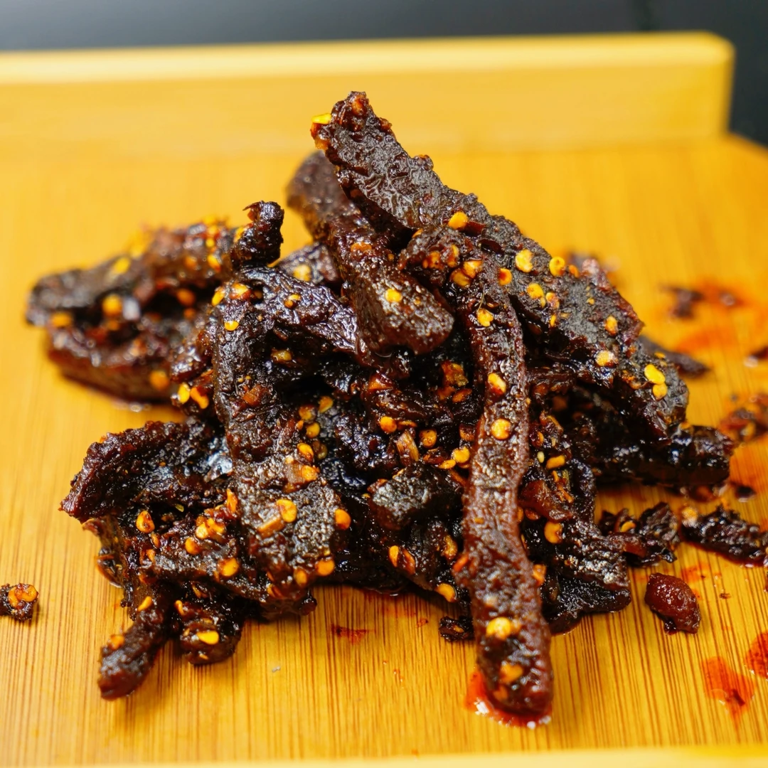 麻辣牛肉100%真牛肉麻辣味干巴麻辣猪干巴混搭牛干巴正宗牛肉干