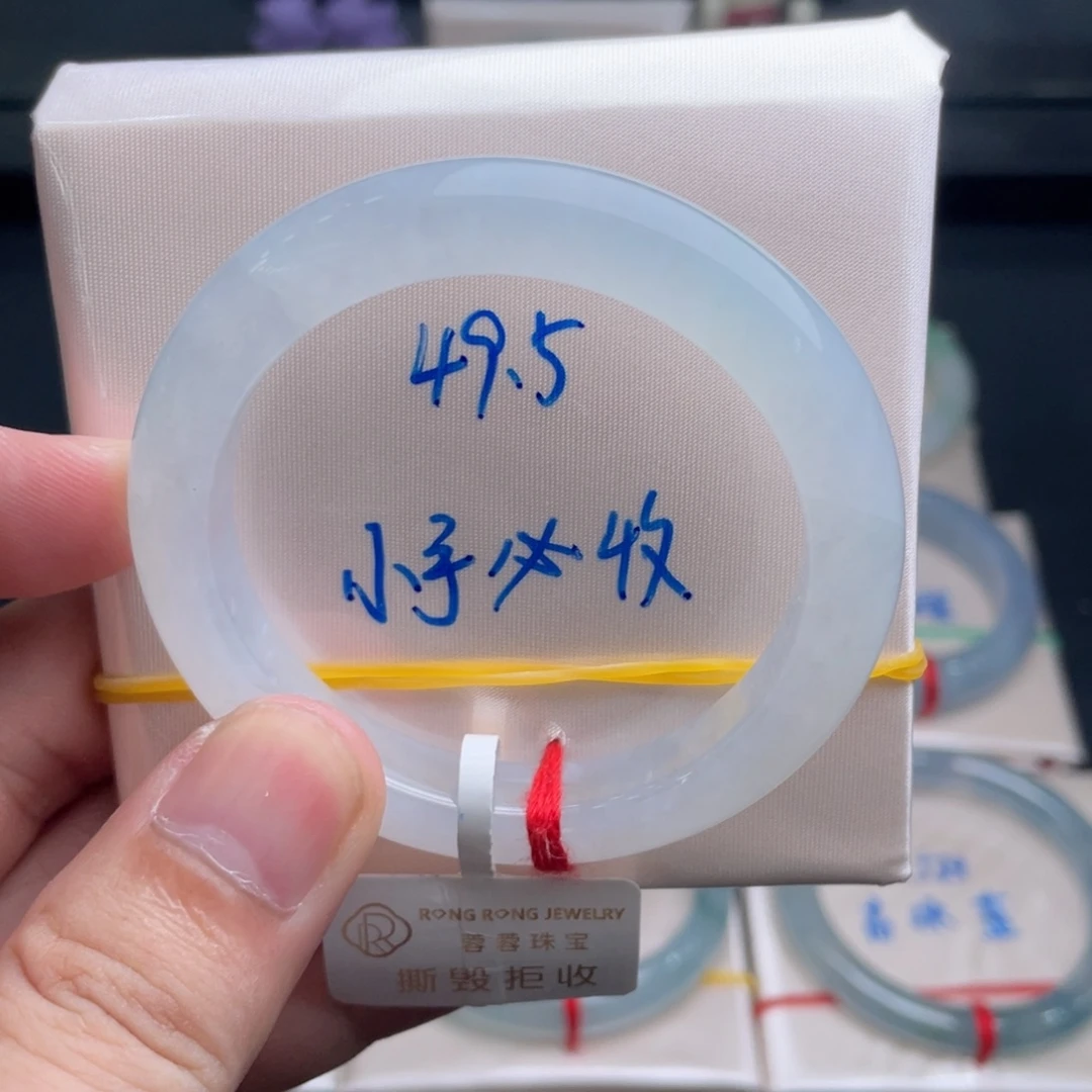 翡翠未镶嵌手镯翡翠手镯