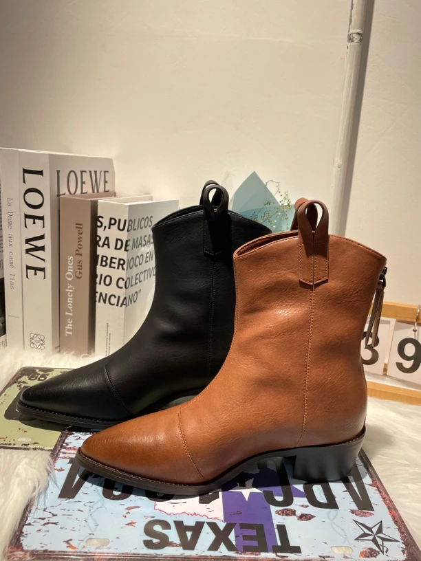 6688新款后拉链尖头粗跟中跟短靴高跟时尚显瘦短筒时尚靴子女鞋