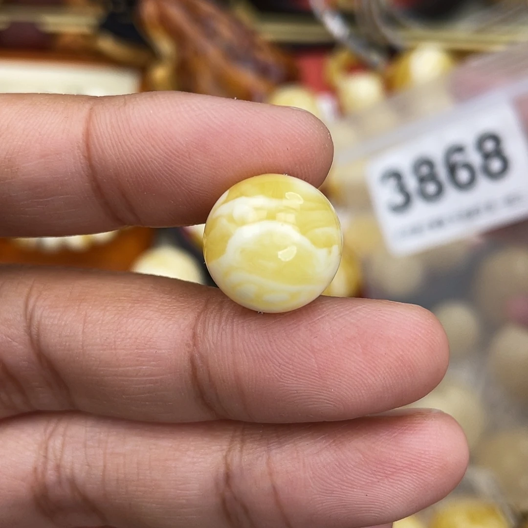 蜜蜡未镶嵌珠宝奇石水线15