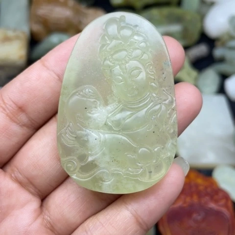 蛇纹石玉未镶嵌颈饰45