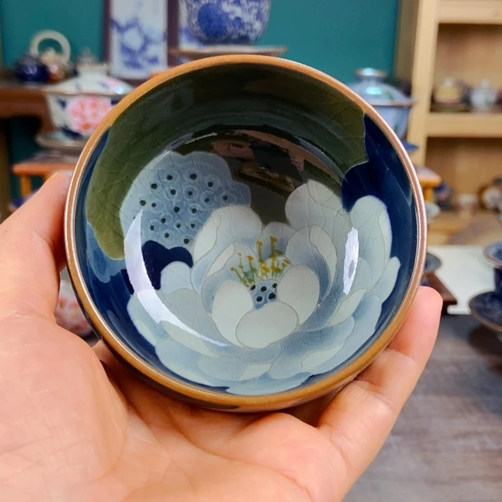 瓷片手工制作工艺精湛等
