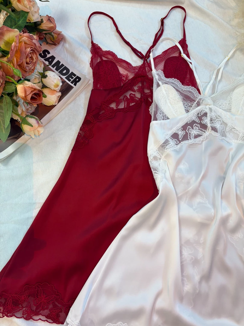 软月【80-120斤】超高货～蝴蝶刺绣软丝美背兔耳朵胸垫纯欲性感睡裙