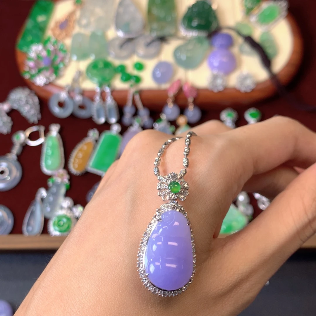 翡翠18K金镶嵌吊坠(不含链)