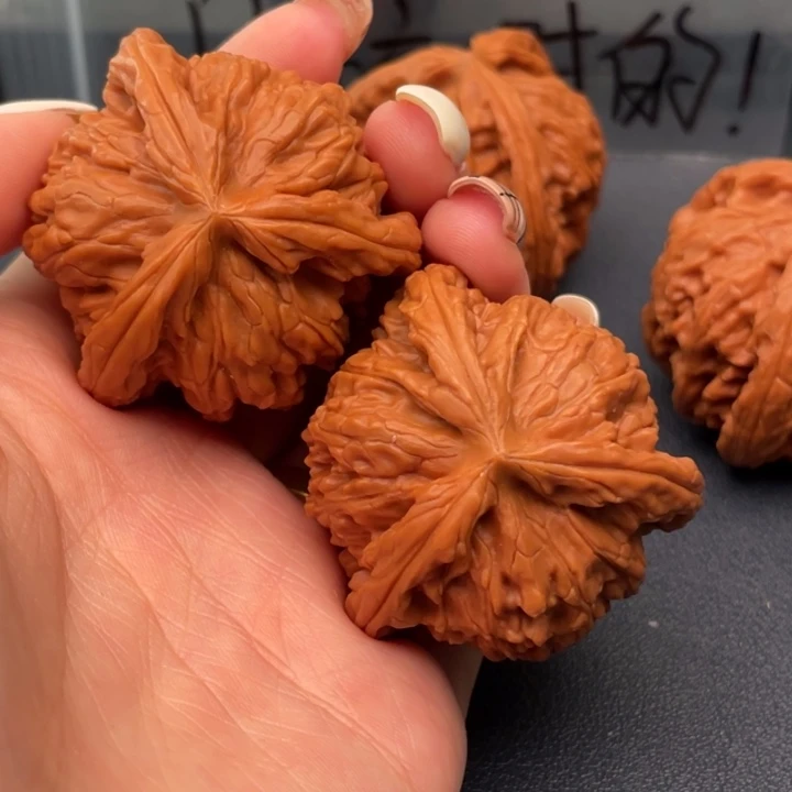 保***静吊坠文玩核桃白狮子