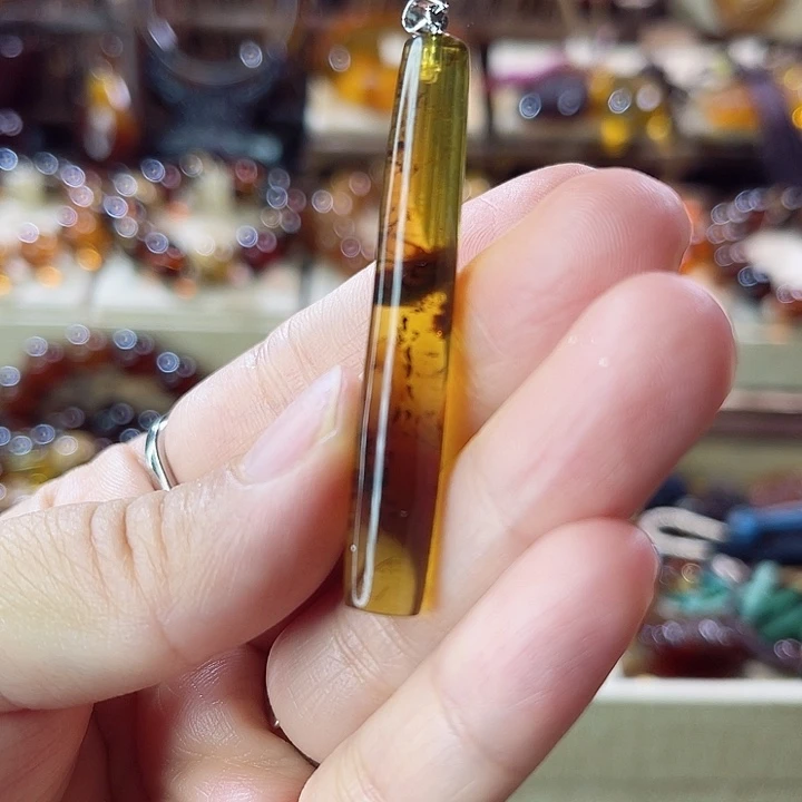 未镶嵌琥珀裸石天然缅甸琥珀