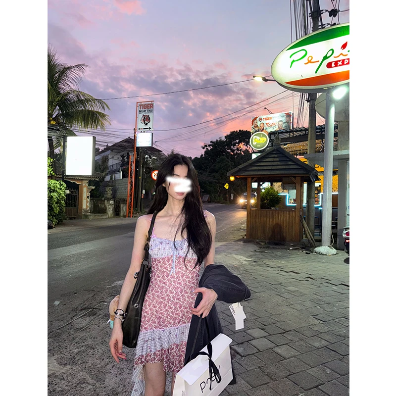 法式宴会碎花吊带连衣裙气质辣妹风2025年春夏新款设计感小众裙子