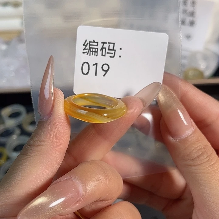 玛瑙/玉髓未镶嵌戒指019港17.5